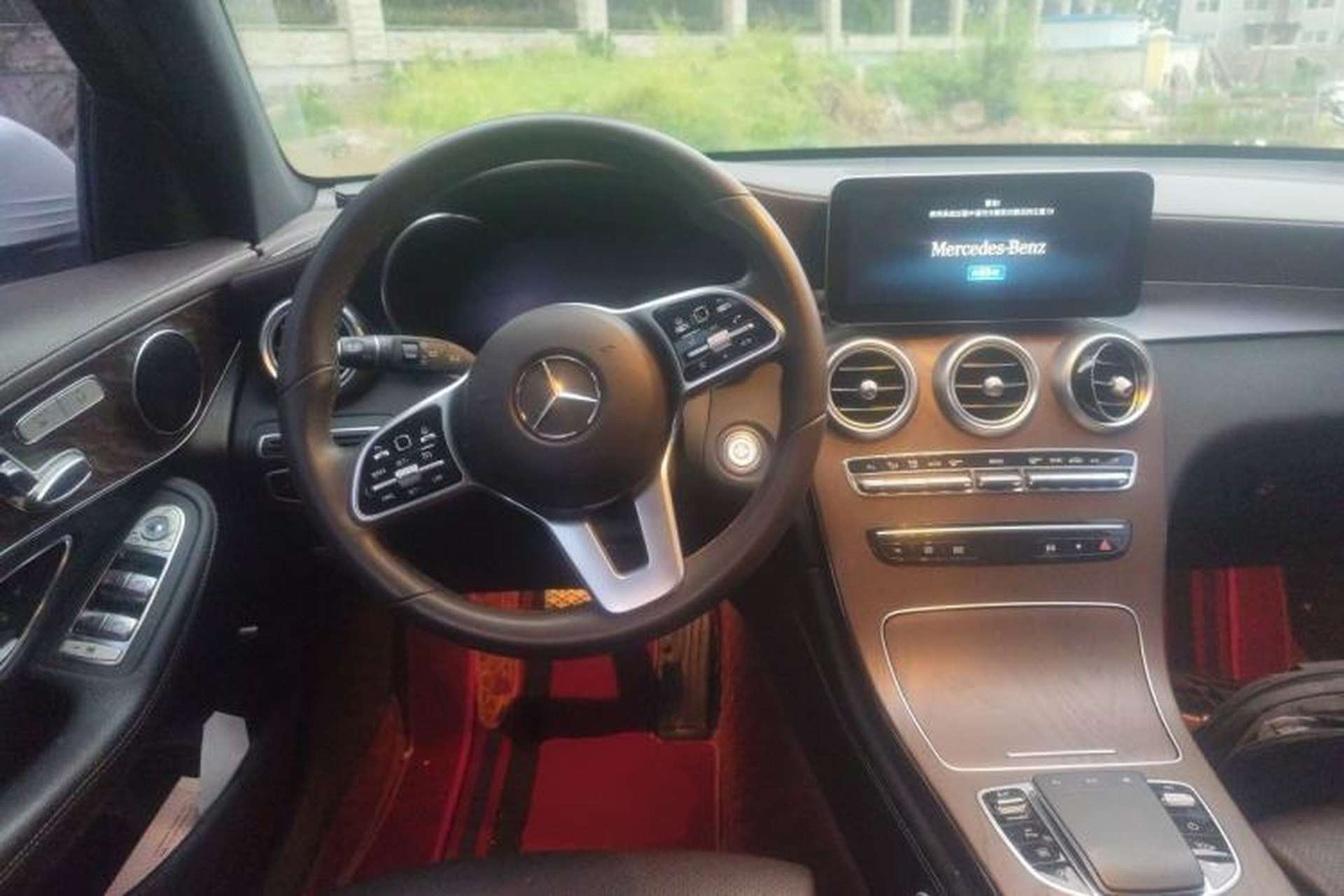 Used Mercedes-Benz GLC 2020 GLC 260 L 4MATIC Luxury Model Steering Wheel