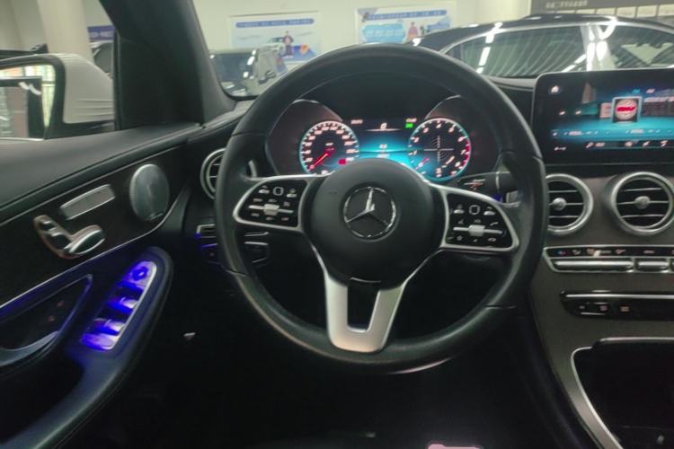 Used Mercedes-Benz GLC 2020 GLC 260 L 4MATIC Luxury Model Steering Wheel