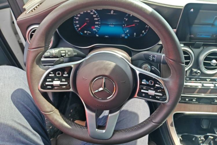 Used Mercedes-Benz GLC 2020 Facelift GLC 300 L 4MATIC Dynamic Edition Steering Wheel