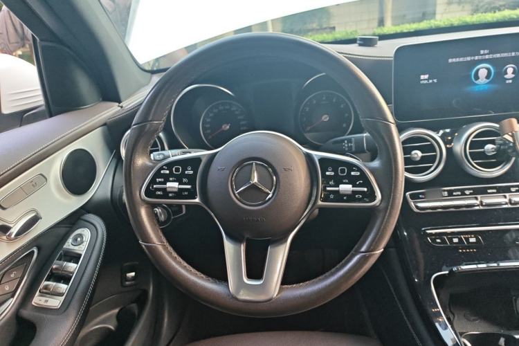 Used Mercedes-Benz GLC 2020 GLC 260 L 4MATIC Dynamic Model Steering Wheel