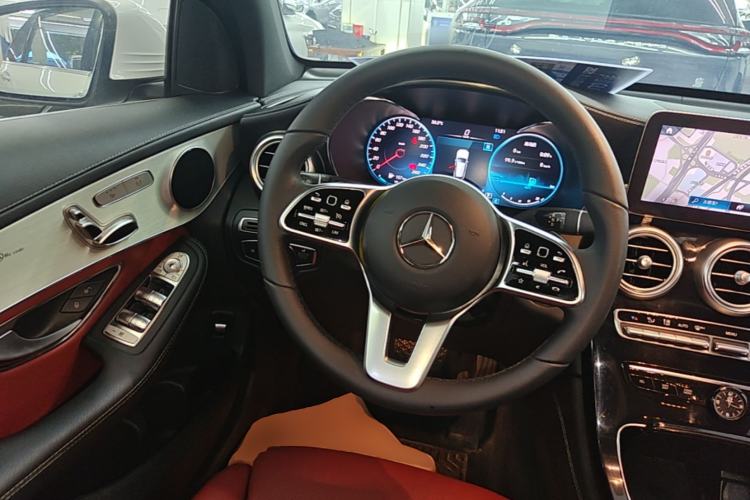 Used Mercedes-Benz GLC 2020 Facelifted GLC 260 L 4MATIC Dynamic Edition Steering Wheel