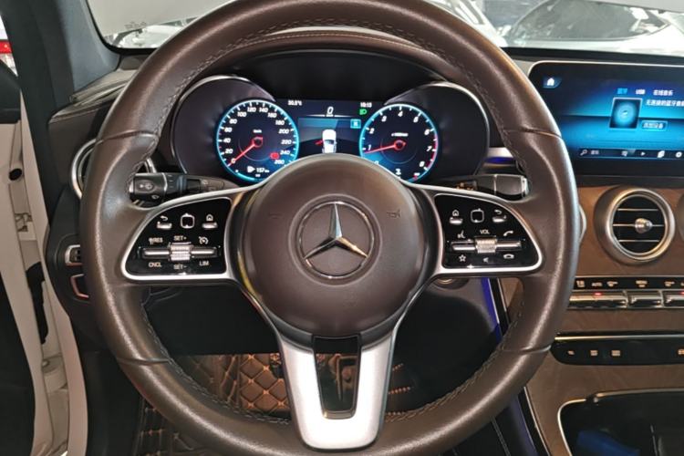 Used Mercedes-Benz GLC 2020 Facelift GLC 300 L 4MATIC Dynamic Edition Steering Wheel