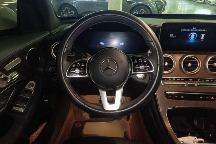 Used Mercedes-Benz GLC 2020 Facelift GLC 300 L 4MATIC Dynamic Edition Steering Wheel