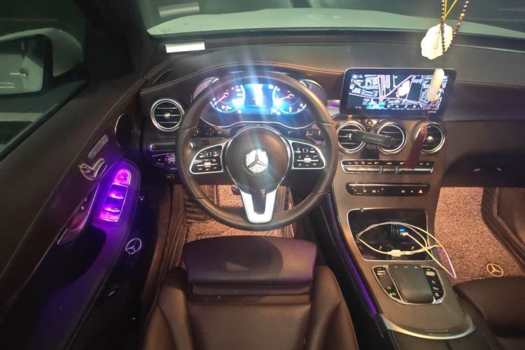 Used Mercedes-Benz GLC 2020 Facelift GLC 260 L 4MATIC Luxury Edition Steering Wheel