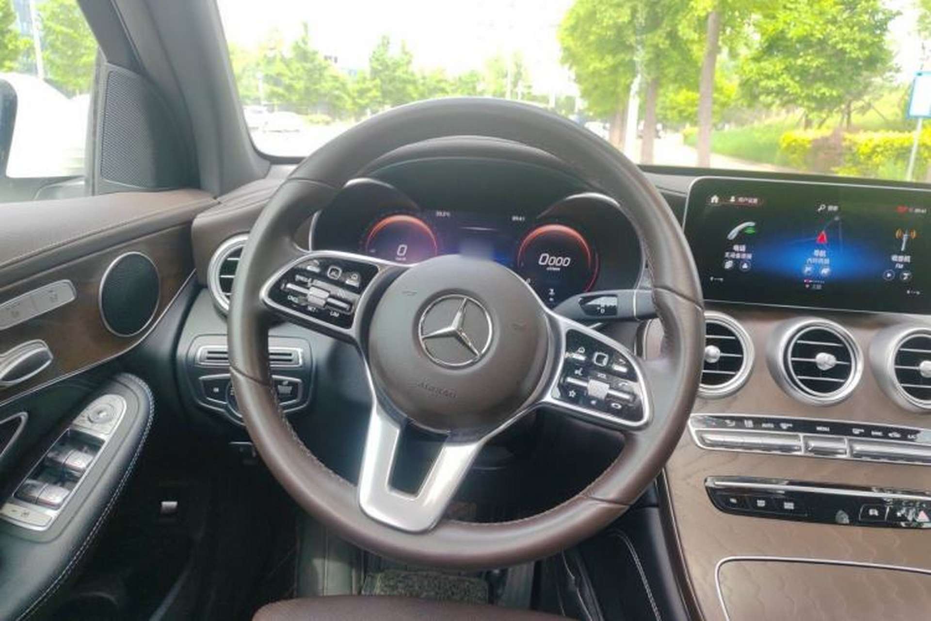 Used Mercedes-Benz GLC 2020 GLC 260 L 4MATIC Luxury Model Steering Wheel