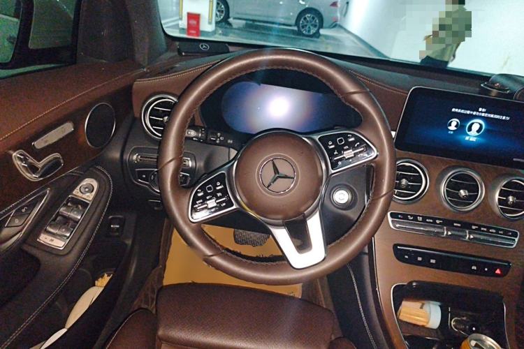 Used Mercedes-Benz GLC 2020 GLC 260 L 4MATIC Luxury Model Steering Wheel
