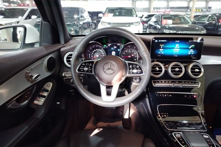 Used Mercedes-Benz GLC 2020 GLC 260 L 4MATIC Dynamic Model Steering Wheel