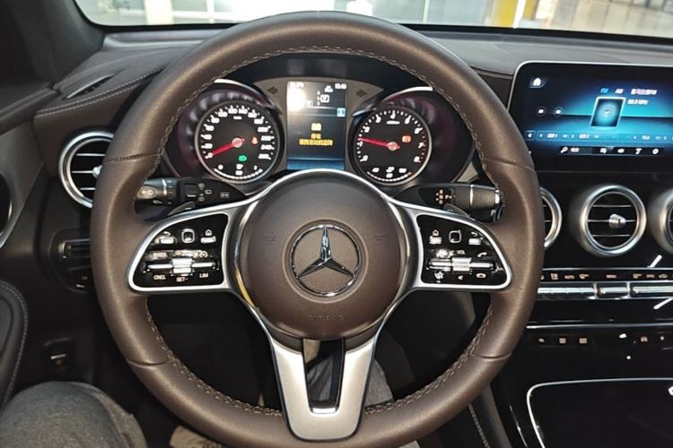 Used Mercedes-Benz GLC 2020 GLC 260 L 4MATIC Dynamic Model Steering Wheel
