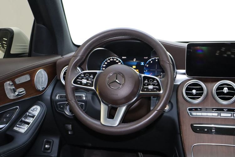 Used Mercedes-Benz GLC 2020 Facelifted GLC 300 L 4MATIC Luxury Edition Steering Wheel