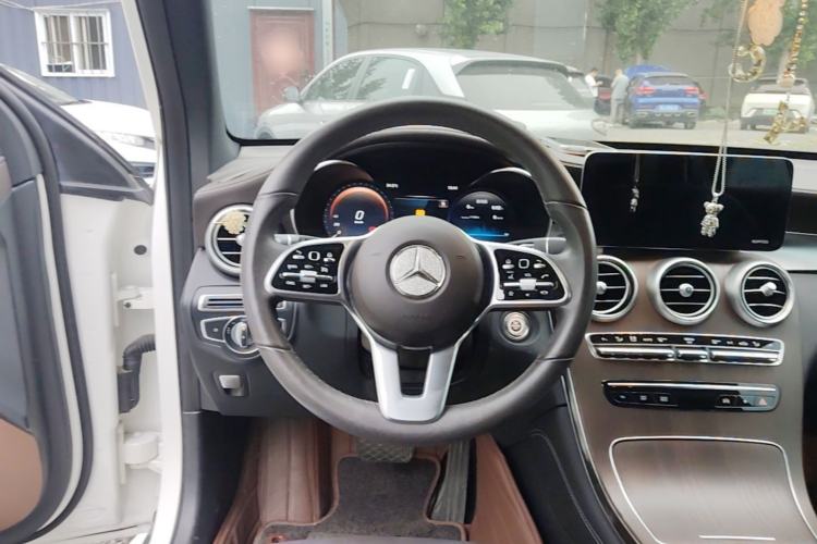 Used Mercedes-Benz GLC 2020 Facelift GLC 300 L 4MATIC Dynamic Edition Steering Wheel
