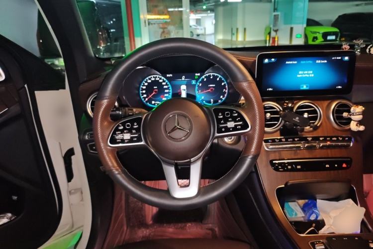 Used Mercedes-Benz GLC 2020 Facelift GLC 300 L 4MATIC Dynamic Edition Steering Wheel