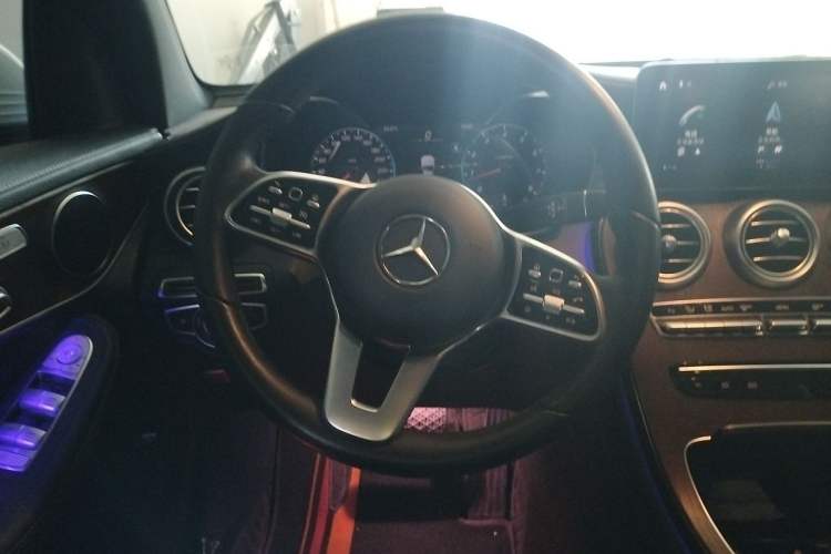 Used Mercedes-Benz GLC 2020 Facelift GLC 260 L 4MATIC Luxury Edition Steering Wheel