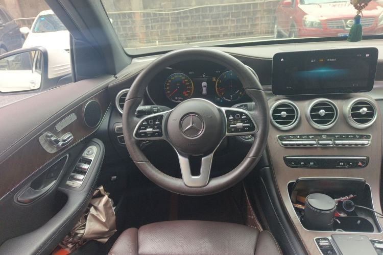 Used Mercedes-Benz GLC 2020 Facelift GLC 300 L 4MATIC Dynamic Edition Steering Wheel