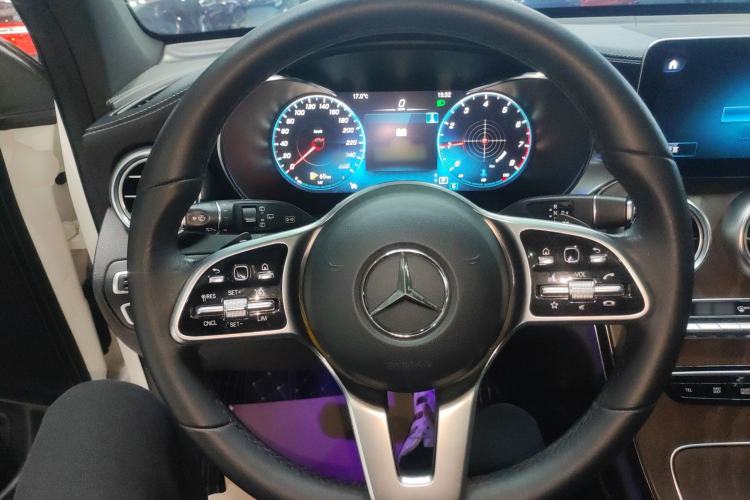 Used Mercedes-Benz GLC 2020 GLC 300 L 4MATIC Dynamic Edition Steering Wheel