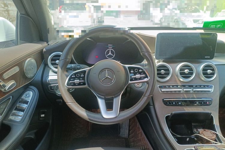 Used Mercedes-Benz GLC 2020 Facelift GLC 260 L 4MATIC Luxury Edition Steering Wheel