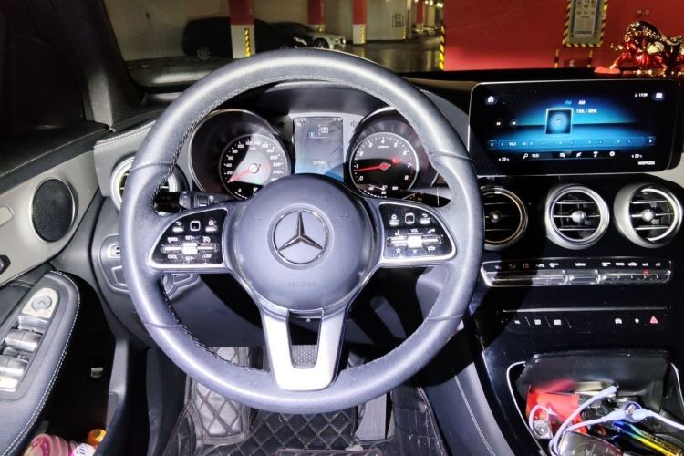 Used Mercedes-Benz GLC 2020 GLC 260 L 4MATIC Dynamic Model Steering Wheel