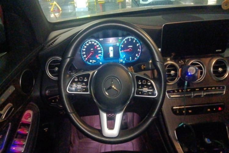 Used Mercedes-Benz GLC 2020 Facelift GLC 260 L 4MATIC Luxury Edition Steering Wheel