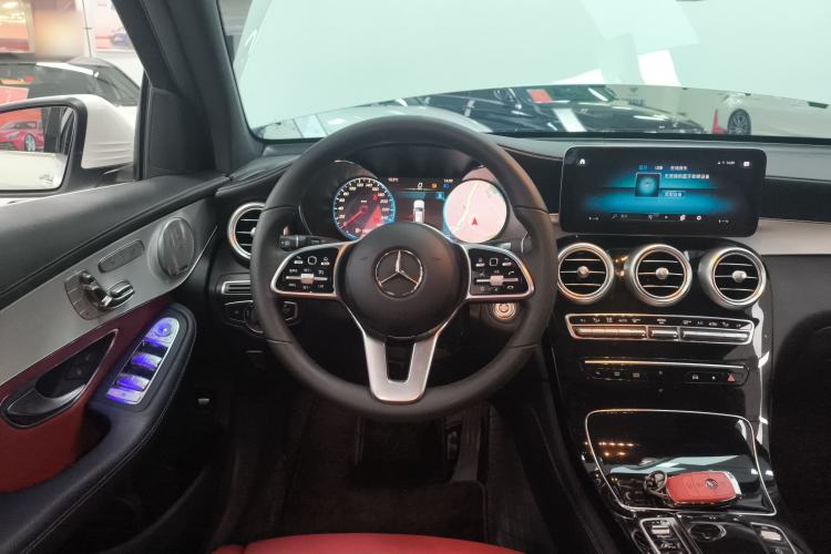 Used Mercedes-Benz GLC 2020 Facelift GLC 300 L 4MATIC Dynamic Edition Steering Wheel