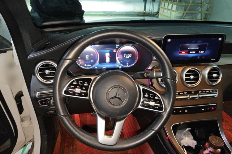 Used Mercedes-Benz GLC 2020 Facelift GLC 300 L 4MATIC Dynamic Edition Steering Wheel