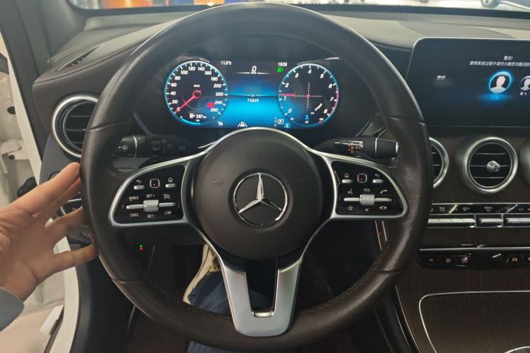 Used Mercedes-Benz GLC 2020 GLC 300 L 4MATIC Dynamic Edition Steering Wheel