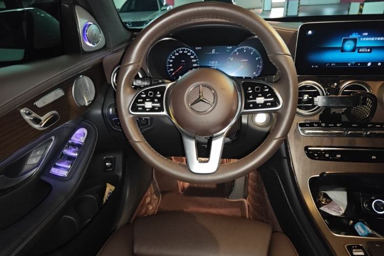 Used Mercedes-Benz GLC 2020 Facelift GLC 260 L 4MATIC Luxury Edition Steering Wheel