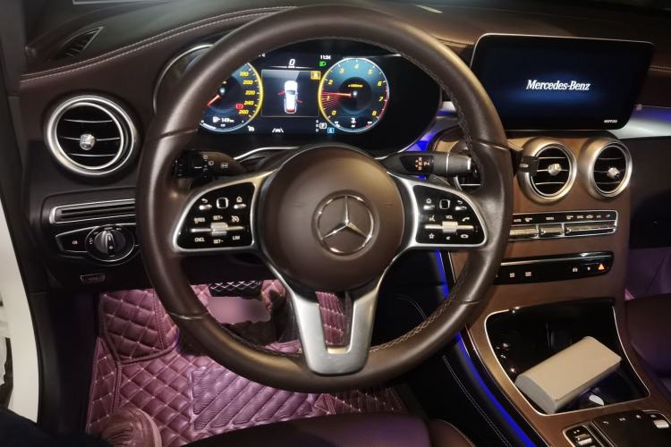 Used Mercedes-Benz GLC 2020 GLC 300 L 4MATIC Dynamic Edition Steering Wheel