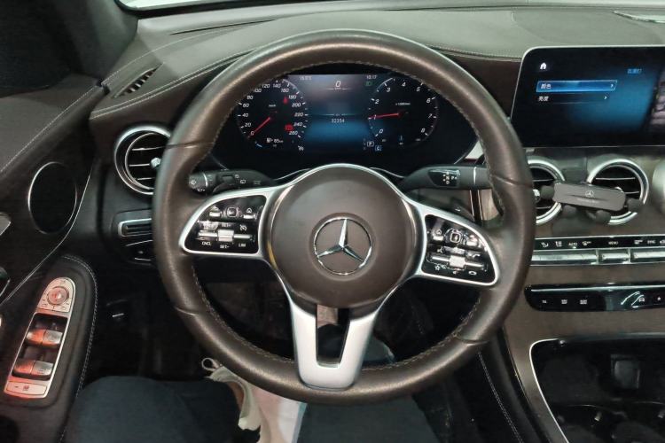 Used Mercedes-Benz GLC 2020 Facelift GLC 260 L 4MATIC Luxury Edition Steering Wheel