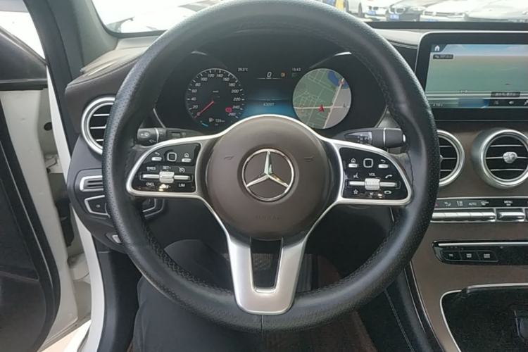 Used Mercedes-Benz GLC 2020 Facelift GLC 300 L 4MATIC Dynamic Edition Steering Wheel