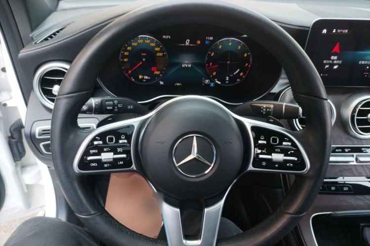 Used Mercedes-Benz GLC 2020 Facelift GLC 300 L 4MATIC Dynamic Edition Steering Wheel