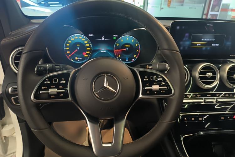 Used Mercedes-Benz GLC 2020 Facelifted GLC 260 L 4MATIC Dynamic Edition Steering Wheel