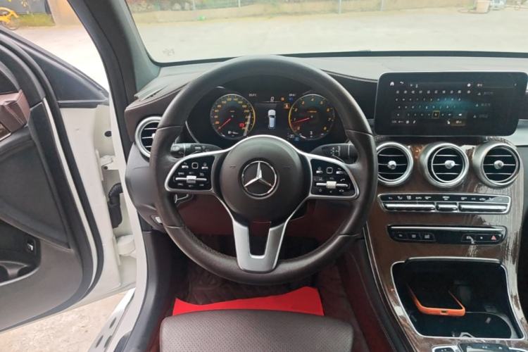 Used Mercedes-Benz GLC 2020 Facelift GLC 300 L 4MATIC Dynamic Edition Steering Wheel