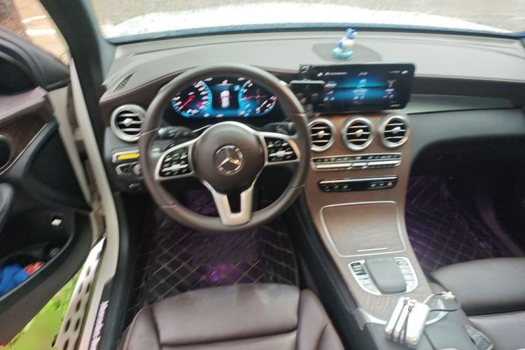 Used Mercedes-Benz GLC 2020 Facelift GLC 300 L 4MATIC Dynamic Edition Steering Wheel