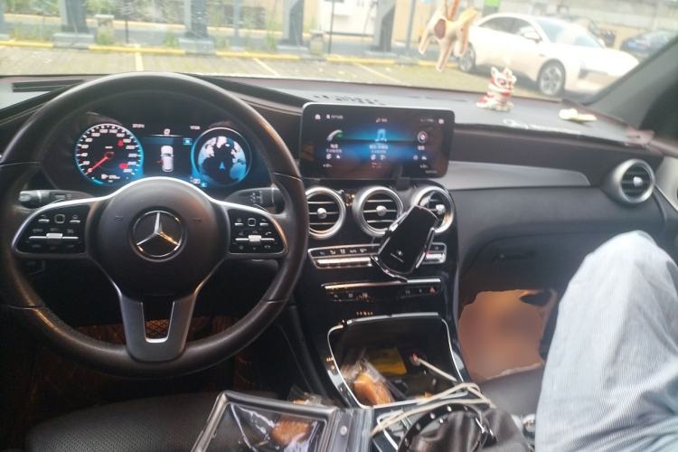 Used Mercedes-Benz GLC 2020 Facelifted GLC 260 L 4MATIC Dynamic Edition Steering Wheel
