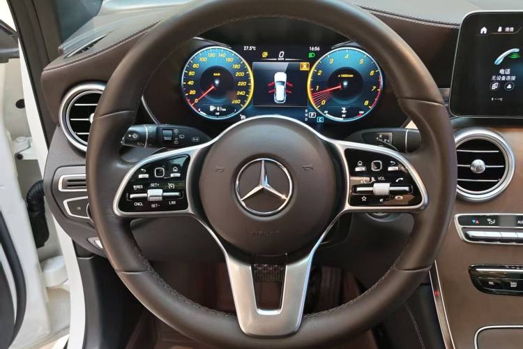 Used Mercedes-Benz GLC 2020 GLC 260 L 4MATIC Luxury Model Steering Wheel
