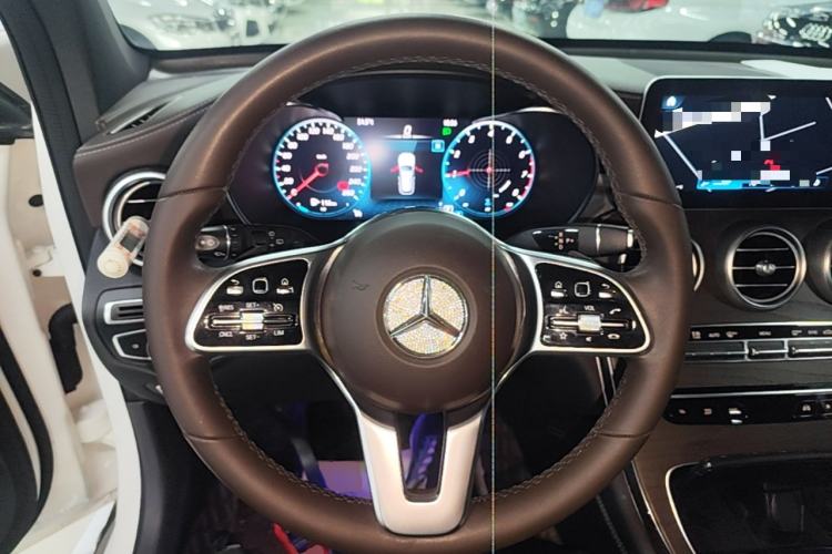 Used Mercedes-Benz GLC 2020 GLC 260 L 4MATIC Luxury Model Steering Wheel