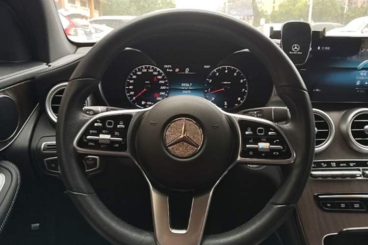 Used Mercedes-Benz GLC 2020 Facelift GLC 300 L 4MATIC Dynamic Edition Steering Wheel