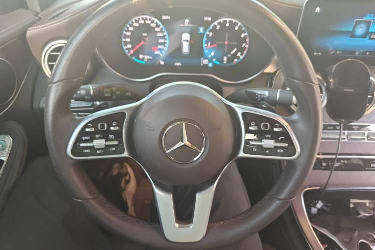 Used Mercedes-Benz GLC 2020 Facelift GLC 300 L 4MATIC Dynamic Edition Steering Wheel