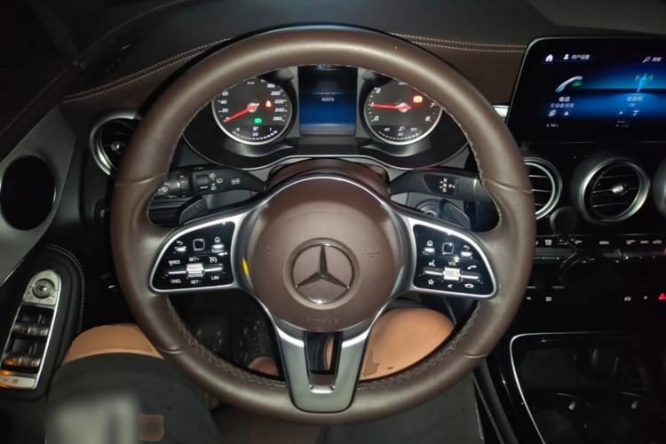 Used Mercedes-Benz GLC 2020 GLC 260 L 4MATIC Dynamic Model Steering Wheel