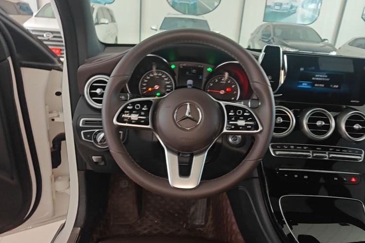 Used Mercedes-Benz GLC 2020 GLC 260 L 4MATIC Dynamic Model Steering Wheel