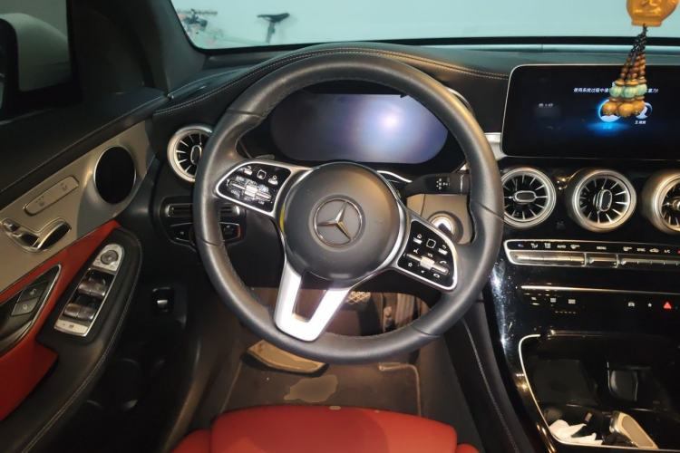 Used Mercedes-Benz GLC 2020 Facelift GLC 260 L 4MATIC Luxury Edition Steering Wheel