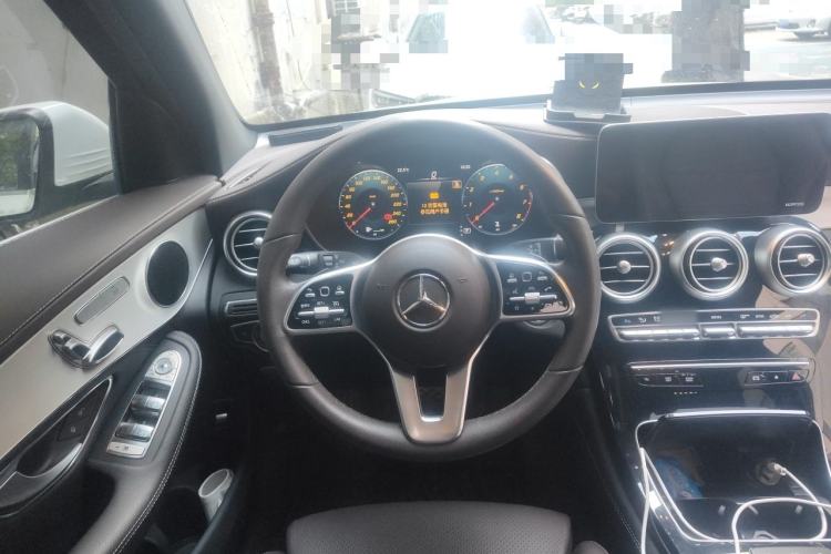 Used Mercedes-Benz GLC 2020 Facelifted GLC 260 L 4MATIC Dynamic Edition Steering Wheel