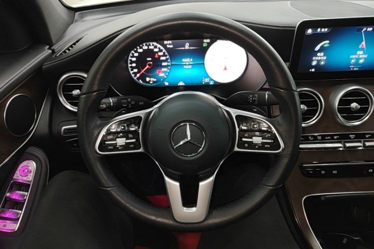 Used Mercedes-Benz GLC 2020 Facelift GLC 300 L 4MATIC Dynamic Edition Steering Wheel