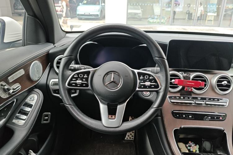 Used Mercedes-Benz GLC 2020 Facelift GLC 300 L 4MATIC Dynamic Edition Steering Wheel