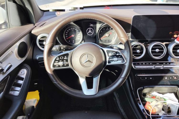 Used Mercedes-Benz GLC 2020 GLC 260 L 4MATIC Dynamic Model Steering Wheel