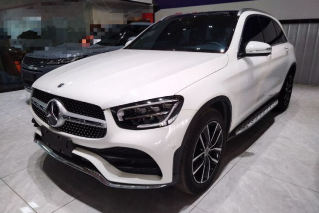 Ojetý Mercedes-Benz GLC 2020 Facelift GLC 300 L 4MATIC Dynamic Edition