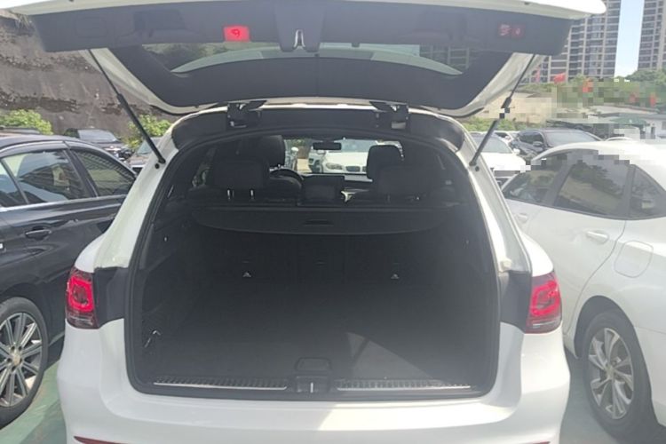 Used Mercedes-Benz GLC 2020 Facelift GLC 260 L 4MATIC Luxury Edition Trunk