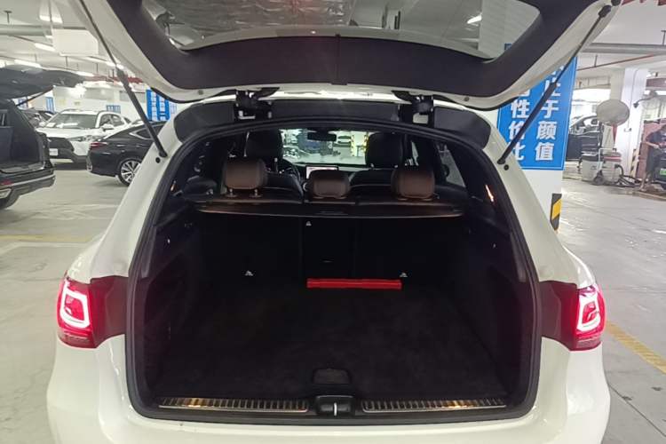 Used Mercedes-Benz GLC 2020 GLC 260 L 4MATIC Dynamic Model Trunk