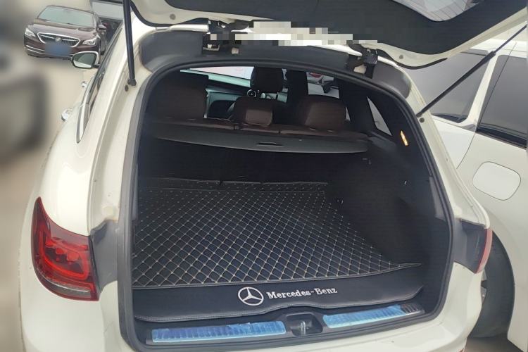 Used Mercedes-Benz GLC 2020 GLC 300 L 4MATIC Dynamic Edition Trunk
