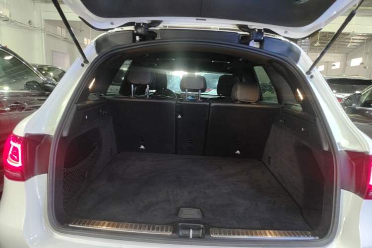Used Mercedes-Benz GLC 2020 GLC 260 L 4MATIC Dynamic Model Trunk
