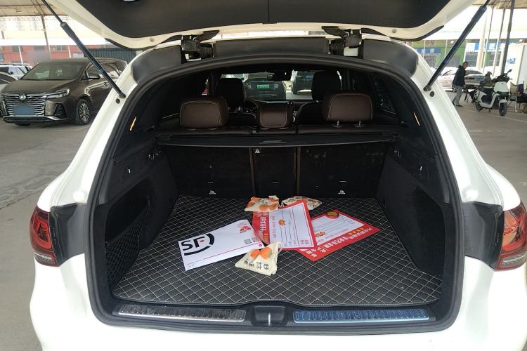 Used Mercedes-Benz GLC 2020 Facelifted GLC 260 L 4MATIC Dynamic Edition Trunk